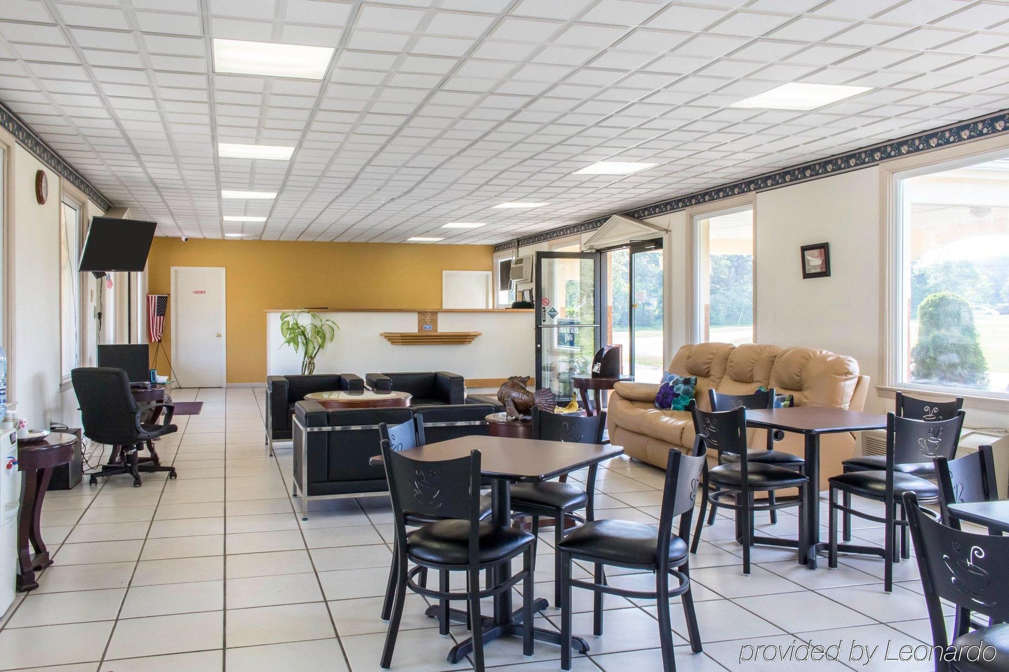 Oceanside Lodge Marmora Luaran gambar