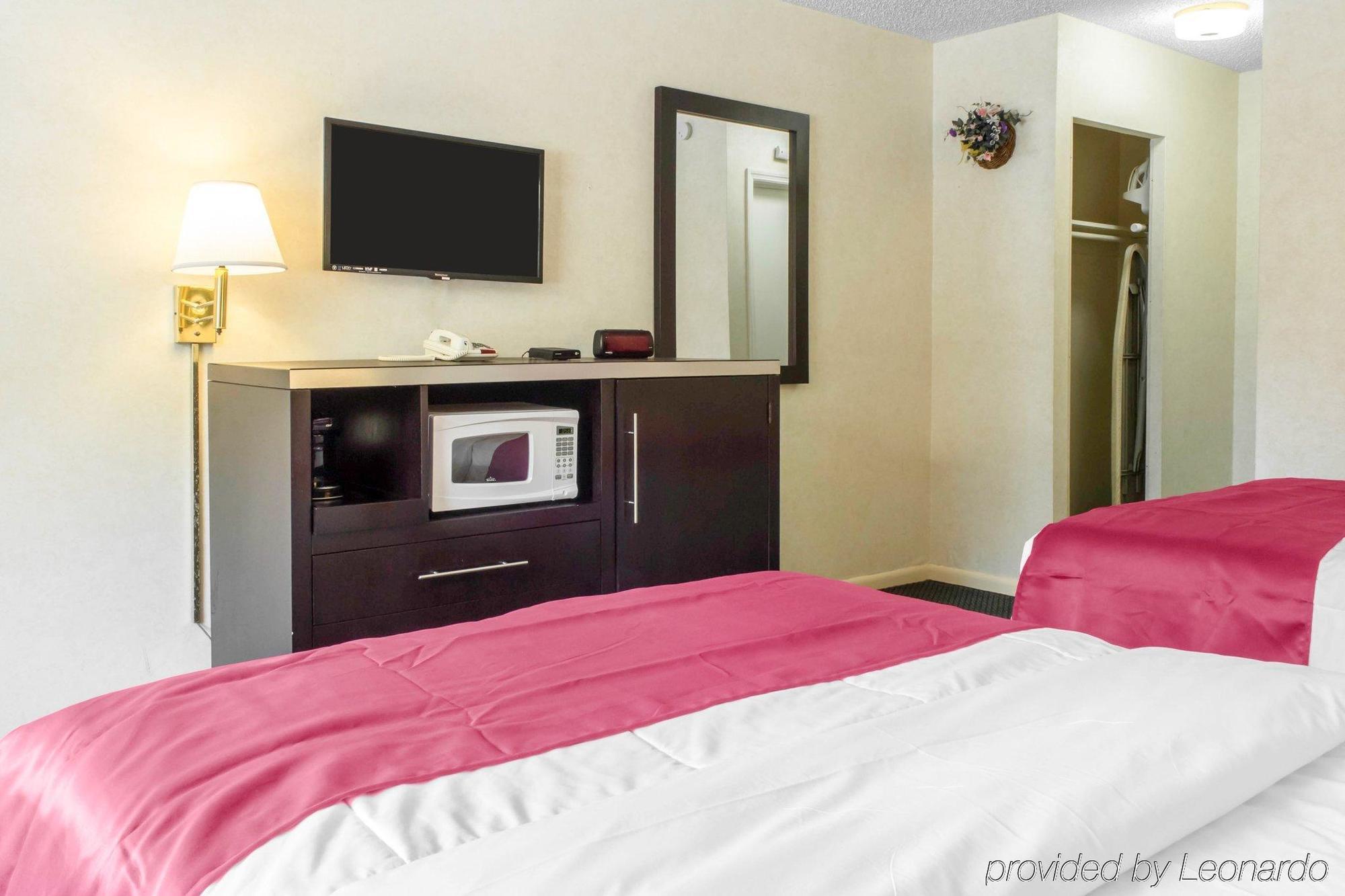 Oceanside Lodge Marmora Luaran gambar