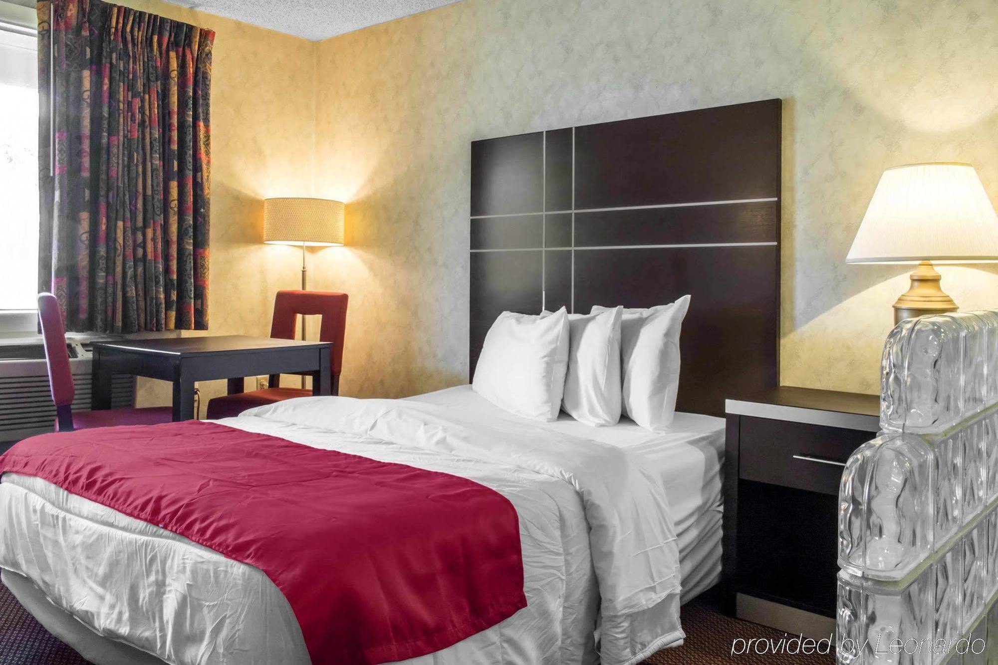 Oceanside Lodge Marmora Luaran gambar